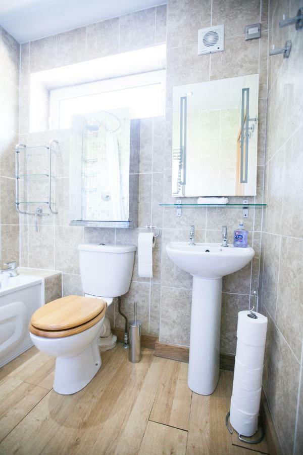 Honest University Apartment 2 Southampton Esterno foto