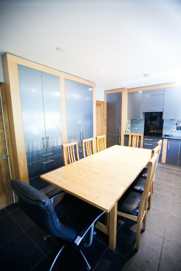 Honest University Apartment 2 Southampton Esterno foto